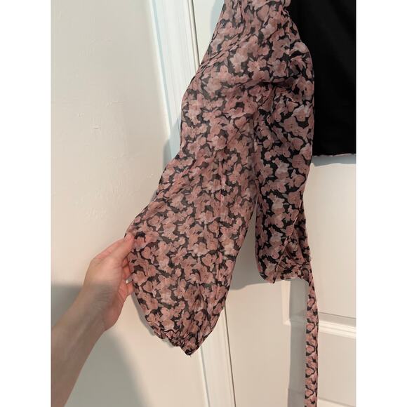 Lulus Pretty Little Flower Organza Wrap Crop Top – Black Floral Print –  Medium - Picture 2 of 4